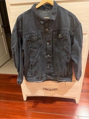 Classic Men’s Washed grey Denim Jacket